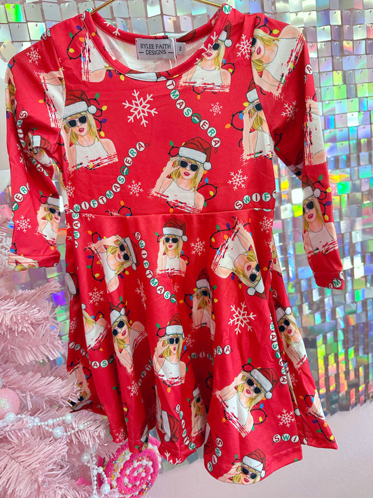 Swifty Christmas Twirl