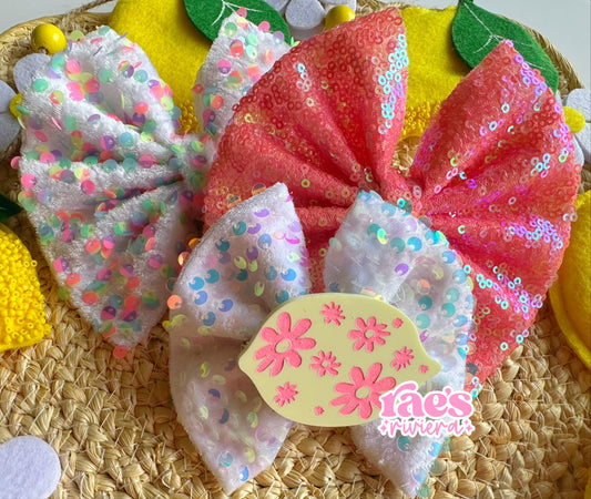 Lemon w/ Engraved Daisies Hair Clip