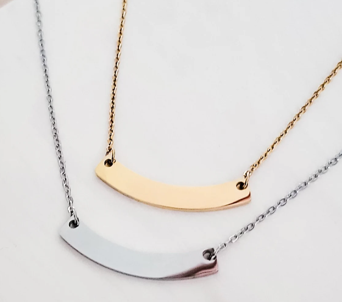 Curved Bar Necklace