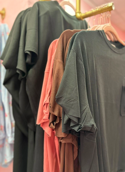 The Everyday Ribbed Pocket Tee